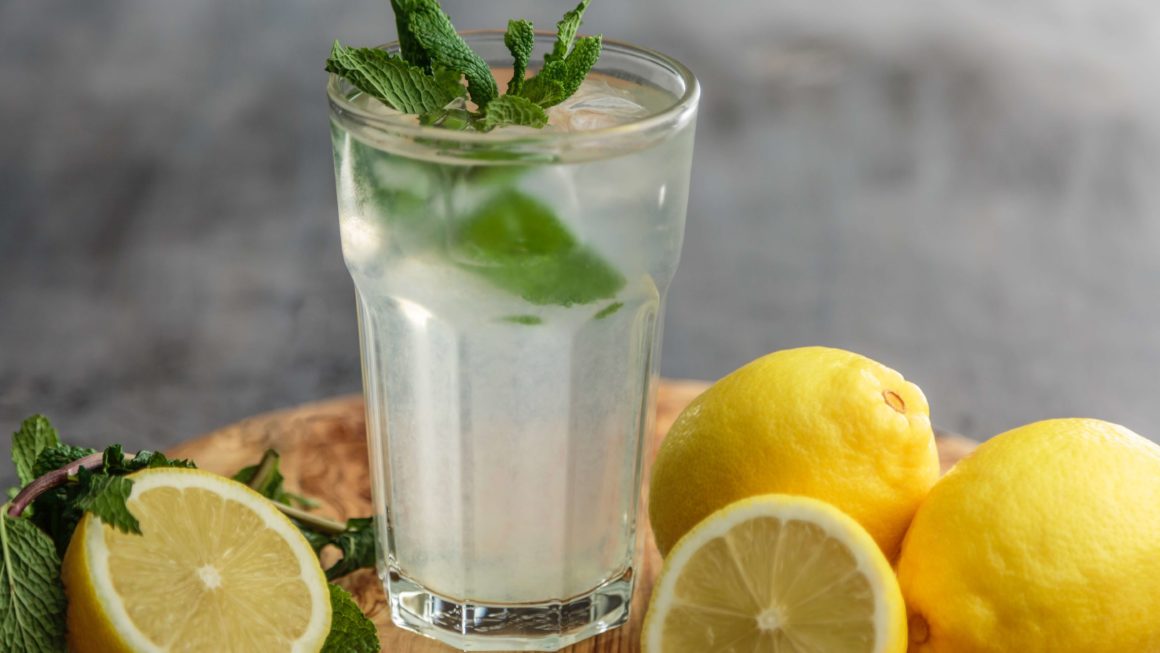 glass lemon water